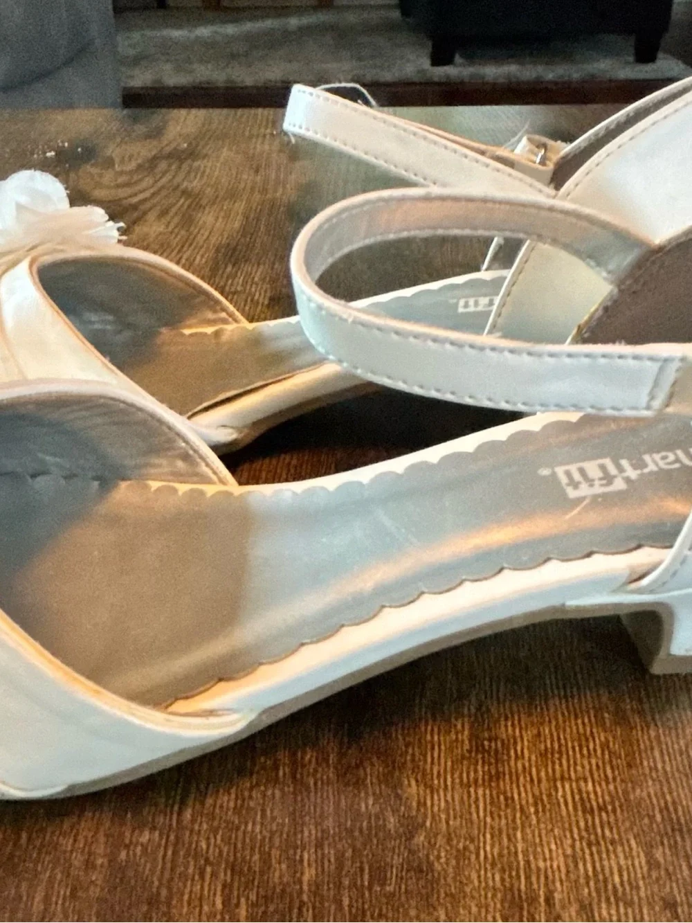 Girls White Jeweled Floral Dress Shoes with Ankle Strap size 3 1/2